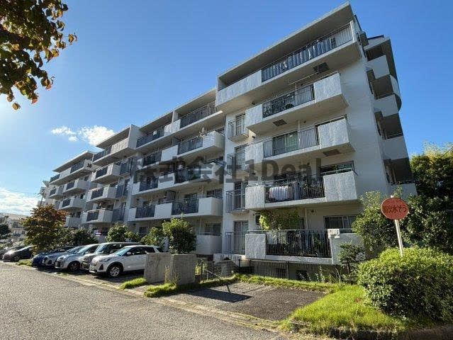 千里緑丘住宅 第参九号棟 503号室 外観
